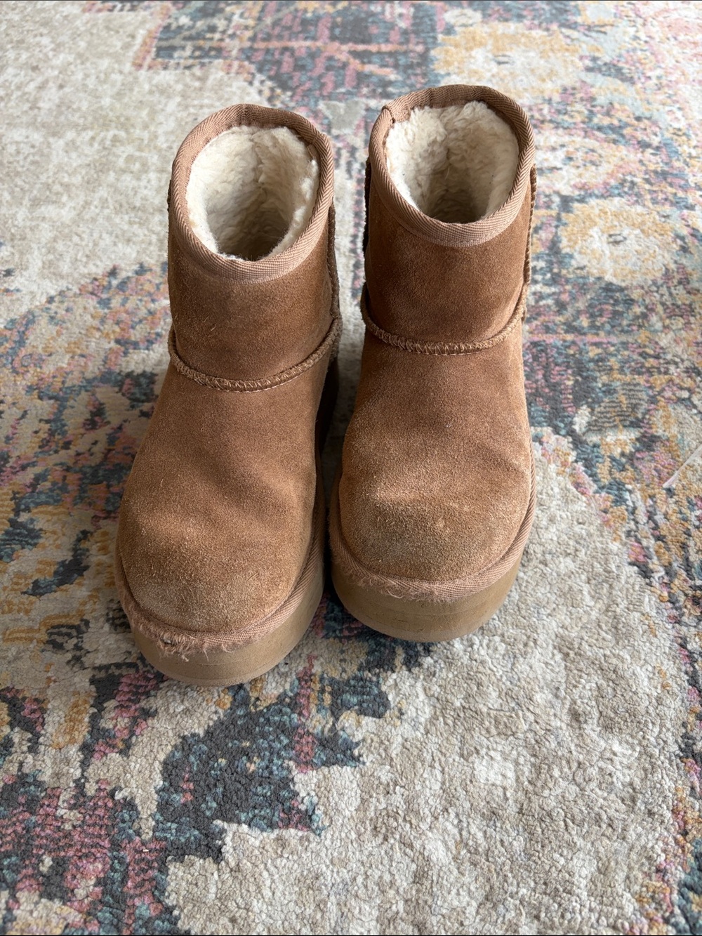 UGG Kids Chestnut Suede Shearling-Lined Short Boots